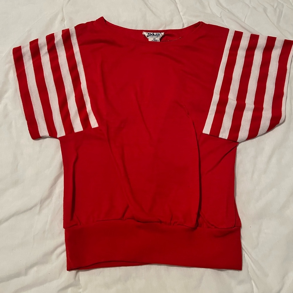 ✨Vintage 80s top red & white striped sleeves